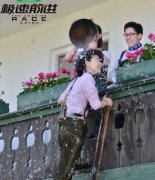 郭晶晶唱情歌示爱 为何遭冷水淋头疾呼救命? 郭晶晶唱情歌示爱 为何遭冷水淋头疾呼救命?